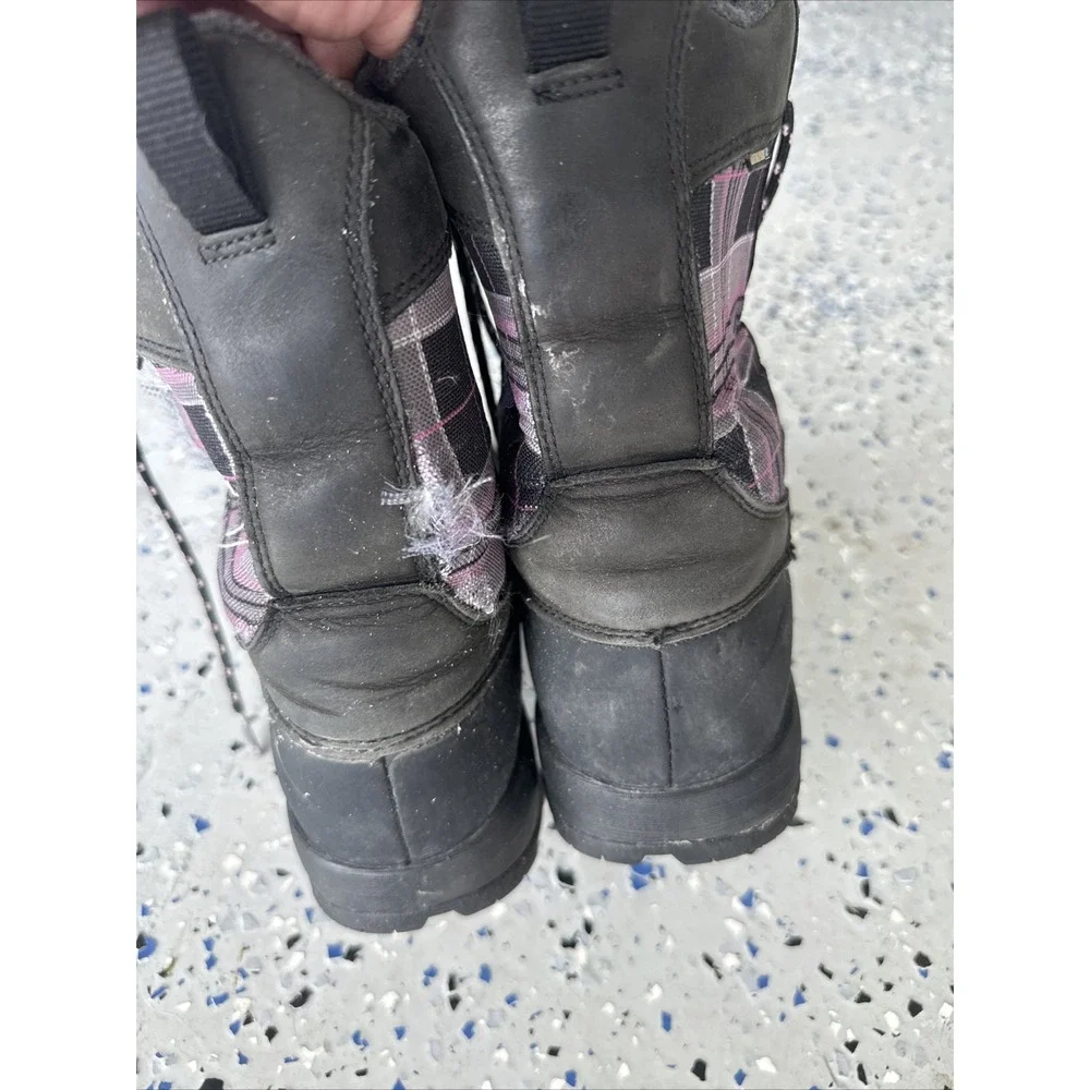 Keen Dry Snowden Black Pink Plaid Lace Up‎ Winter Boot Lined Size 8.5 Women Rip